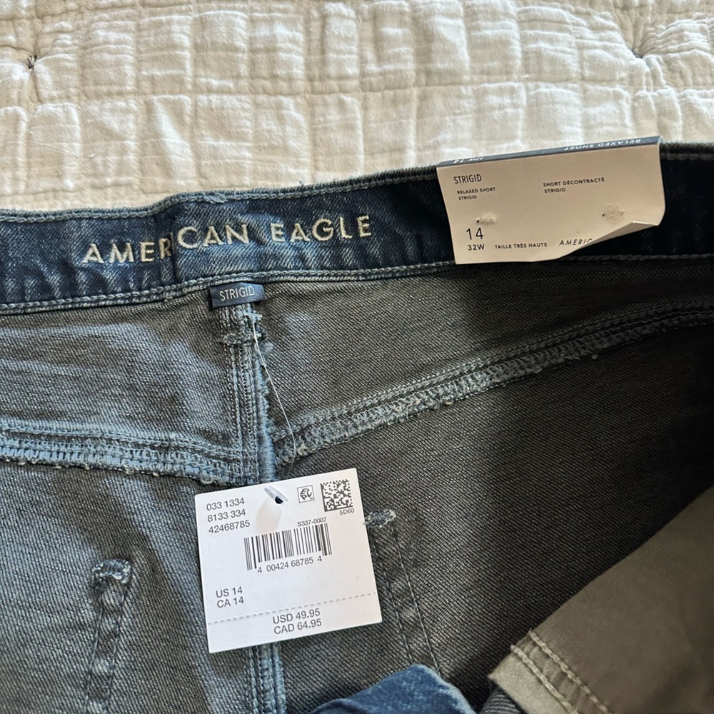 NEW American Eagle Strigid Relaxed Denim Shorts in Deep Indigo - Picture 5 of 8